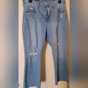 Gap NWT Women's Light Blue Distressed Jeans